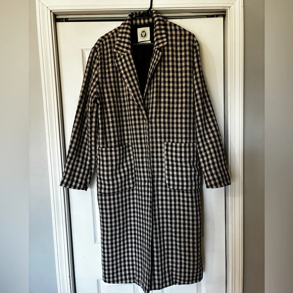 Urban Outfitters Navy Tan Black White Jacket - Picture 1 of 7